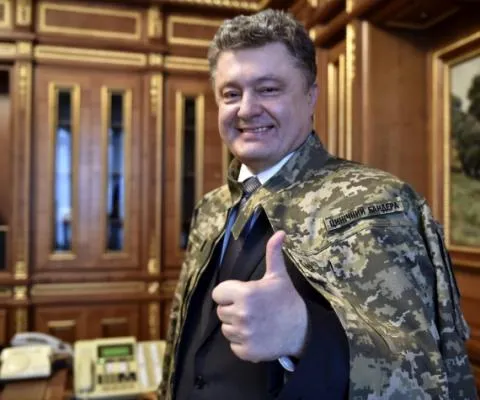 Цинічний бандера Петро Порошенко: чого тільки не зробиш заради піару. 