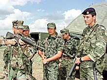 На Прикарпатті шиють одяг для солдатів НАТО
