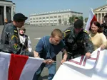 Білоруські новини: ОМОН розігнав молодь яка вимагала повернути назву мінськім проспектам