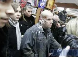 Непомірковано