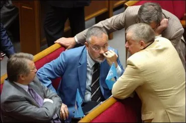 Порнографія: "клуб мільйонерів" вибив на своє утримання ще 88 мільйонів гривень