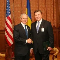 З  життя недоторканої еліти: на території резиденції Януковича мешкають олені, павичі і кенгуру