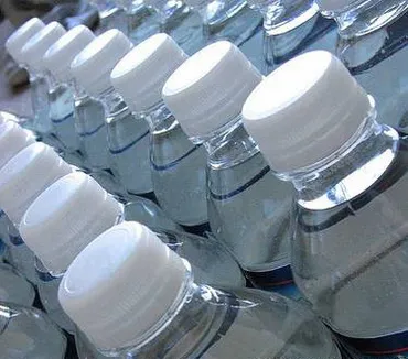 У Полтаві питну воду почали розливати під органну музику