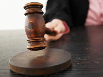 Суд скасував абсурдні платні послуги у закладах освіти