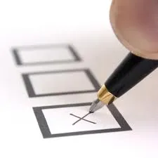 Новоженець перемагає на Сихівському окрузі. Конкуренти запанікували