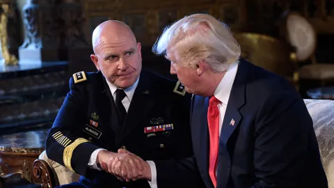 Герберт Макмастер і Дональд Трамп