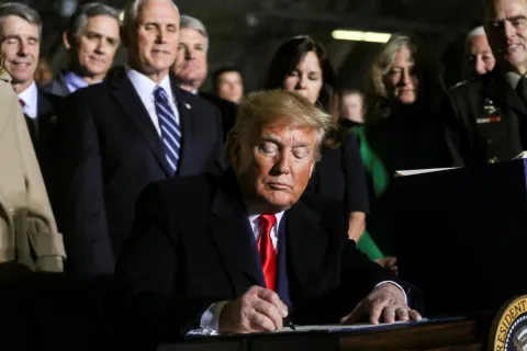 Президент США Дональд Трамп підписав оборонний бюджет на 2020 фінансовий рік.