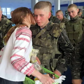 Self-made країна. Самоорганізація українців випереджає дії влади