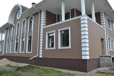  Что такое руст фасадный?