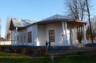 Туристи АРСА-тур побували в Яготинському районі і відвідали чотири музеї 