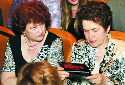 Перша леді України «зворушена» виставою «Нація». І навіть плакала