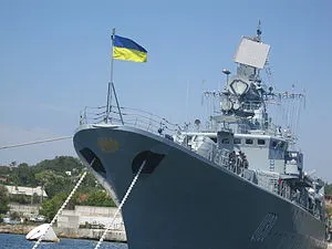Фрегат «Гетьман Сагайдачний» під українським прапором повертається в Україну