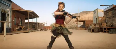 Ліндсі Стерлінг (Lindsey Stirling, нар. 21 вересня 1986) – американська скрипалька, танцівниця, перформанс-художниця та композитор. 