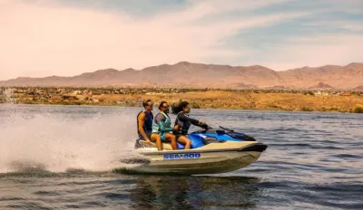 Чому Sea-Doo Wake Pro популярний серед любителів водних видів спорту