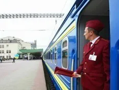 Приватбанк почав продаж квитків на потяги, які не треба друкувати в касі