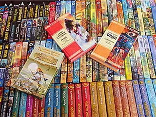 Українці перейшли на вітчизняну книгу: російських мало і дорогі