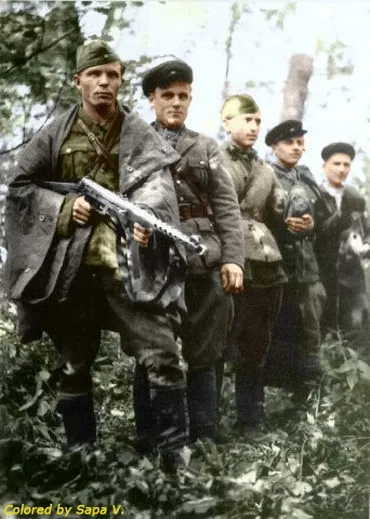 Західняки нам ніколи не пробачать... (із розмови у поїзді Київ-Луганськ)