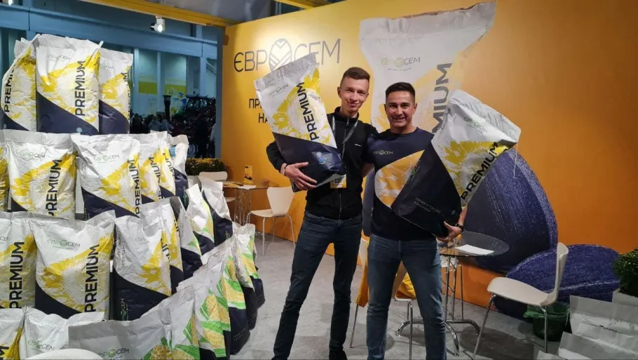 Агроторг почав постачати посівні матеріали українським фермерам під час війни з РФ
